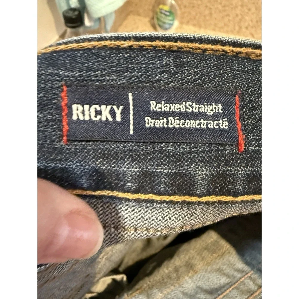 True Religion Ricky Straight Flap Jeans Men Sz 32 x 31 Blue Distress 100% Cotton